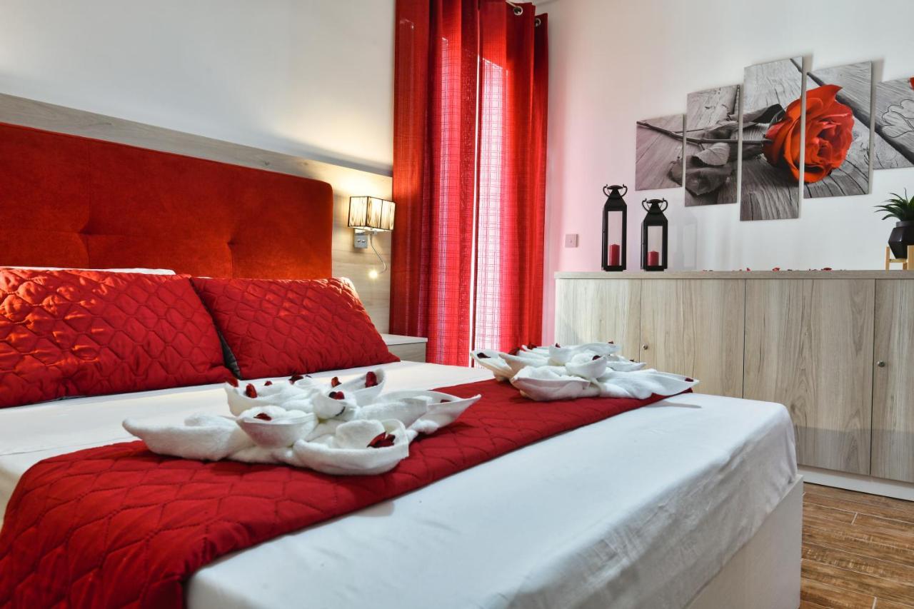 Apartmán A Bed Of Roses Marsalforn Exteriér fotografie